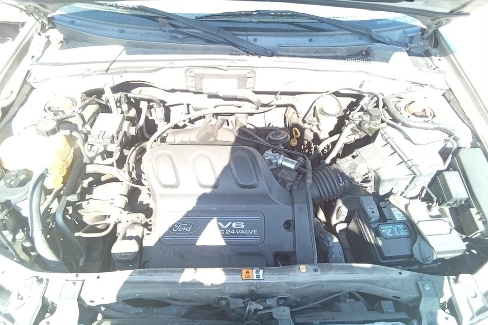 2001 年福特 Escape 3.0L 发动机电机原始设备制造商 112K 英里 - LKQ434689848 — 第 3/4 张图片