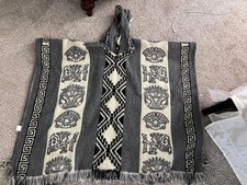 Tejidos Diaz Ecuador Wool Blend Hooded Poncho Fringe Aztec Geometric Gray Black