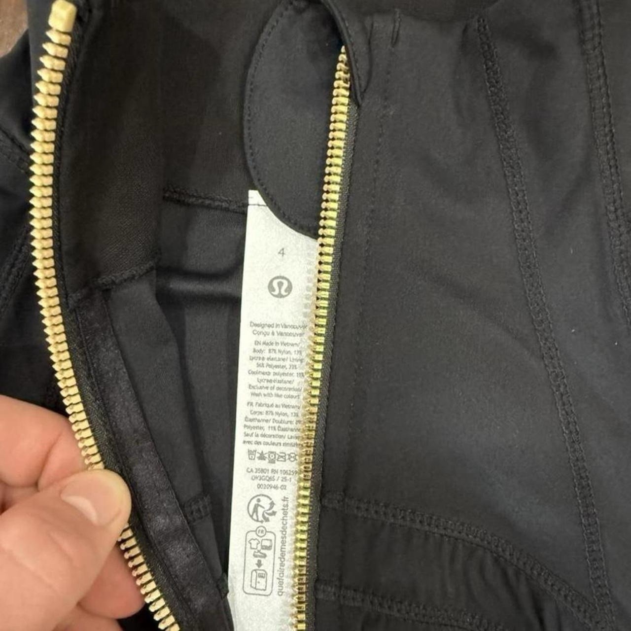 Lululemon Basic Jacket Black Cropped Size 4 Full … - image 4