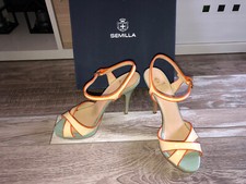 Sandali Piccola Piattaforma Verniciata SEMILLA Numero 37 1/2 In Scatola