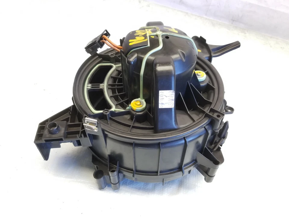 Motor ventilador aquecedor A/C 2013-2017 BMW X3 X4, HVAC - 64119227670 - Imagem 3 de 4