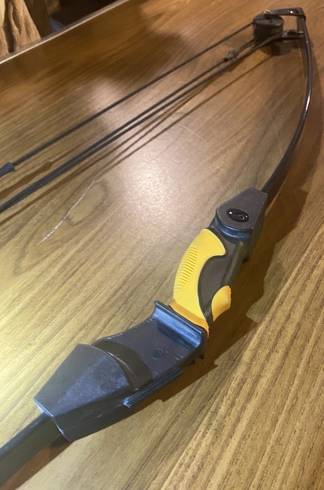 Arco e flecha composto Barnett Lil Banshee Youth 34"" preto - Imagem 3 de 4