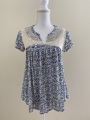 Anthropologie Akemi + Kin Size XS Boho Swing Top Lace Back Short Sleeves