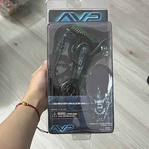 Alien vs Predator Xenomorph Action Figure Collectible 7Inch Toy - Picture 5 of 8