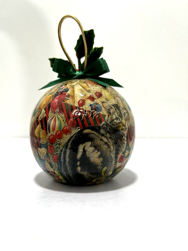 Vintage 1990 Enesco Tabby Cat 3" Christmas Ball Flat Bottom Ornament - Picture 5 of 7
