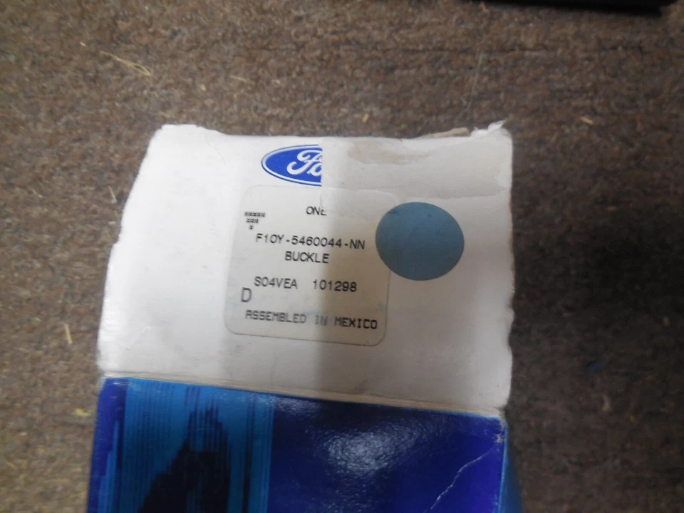 NOS 1989-1994 Lincoln Continental Front Seat Belt w/ Buckle F1OY-5460044-NN — 第 3/3 张图片