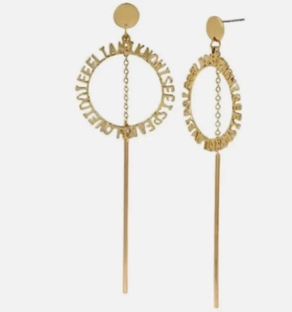 Pendientes colgantes BCBGeneration I know, I VEO, I HABLO, I LOVE, I DO, I FEEL, I AM Foto 2 de 4