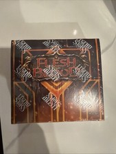 Flesh and Blood: Crucible of War First Edition Booster Display (24 Packs per...