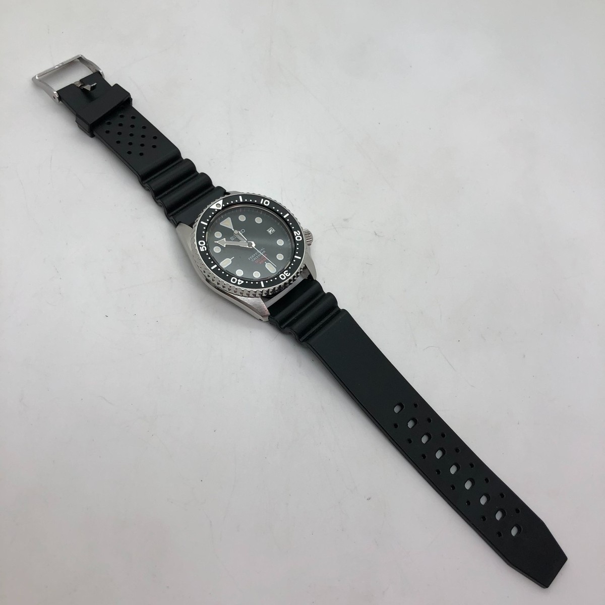 w2222] SEIKO 8F35-00A0 Quartz DIVER Battery replaced Perpetual