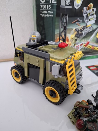 Lego 79115 Teenage Mutant Ninja Turtles Set Van Takedown Complete Box & Figures - Picture 5 of 21