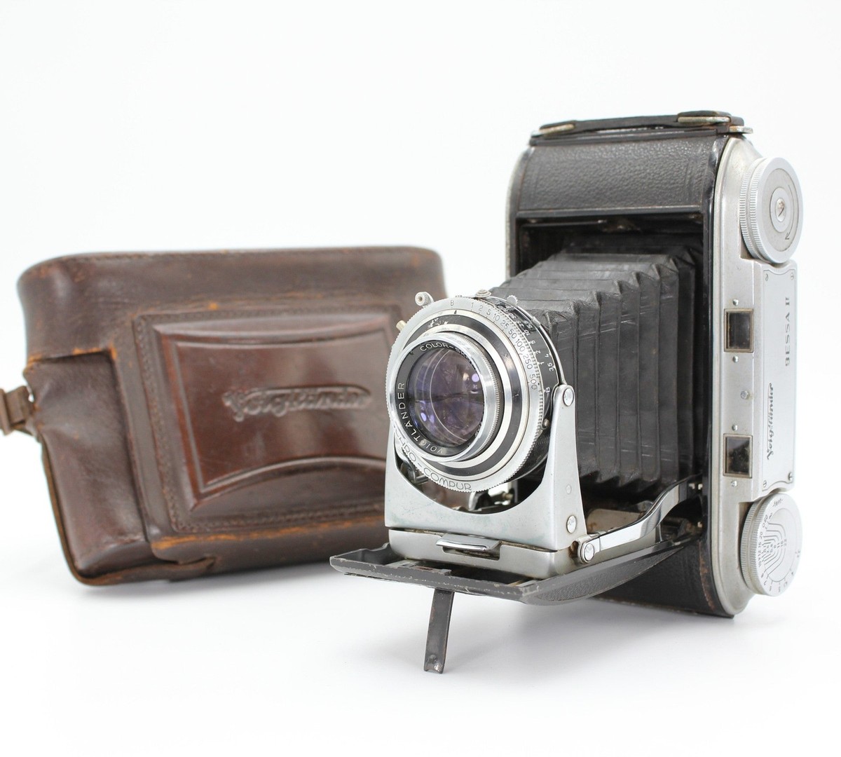 Voigtlander Bessa II 6x9 Rangefinder Camera 105mm f/3.5 Color