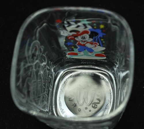 Mickey Mouse Disney World Celebration Studios McDonalds Glass Cup 2000 Hollywood - Picture 6 of 6