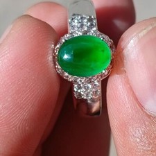 8.3x7.3x1.9 mm Type A Icy Apple Green Jade Jadeite Oval gemstone for making ring