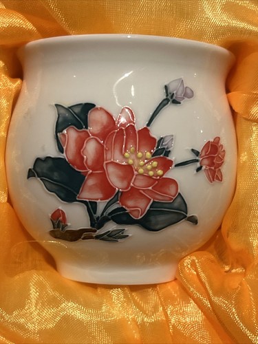 Vtg Japanese 9 Piece Tea Set Brocade Box Double Wall Tea Cups Lotus Flower - Picture 2 of 11