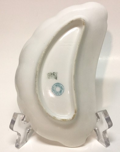 Vintage, Haviland & Co. Limoges, Floral Trimmed Crescent Bone Plates (2) VGC - Picture 6 of 9