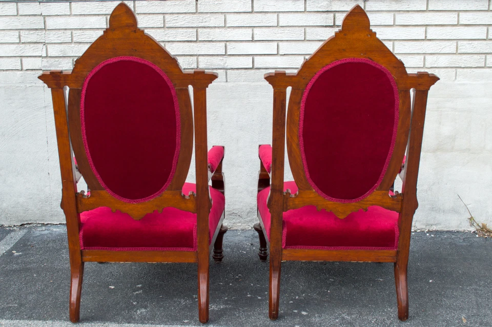 Par de sillones renacentistas de nogal antiguos del siglo XIX de gran calidad Foto 3 de 4