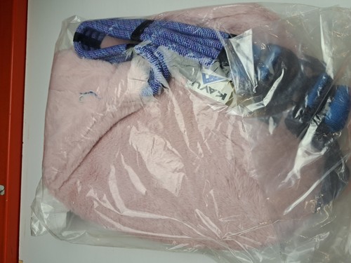 Kavu Women's Rope Fuzz Sling Bag - Blush - Picture 3 of 6