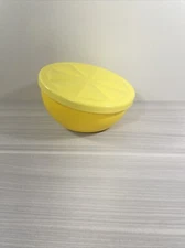 Tupperware Citrus Keeper Forget Me Not 16oz Lemons Oranges Limes Yellow New!
