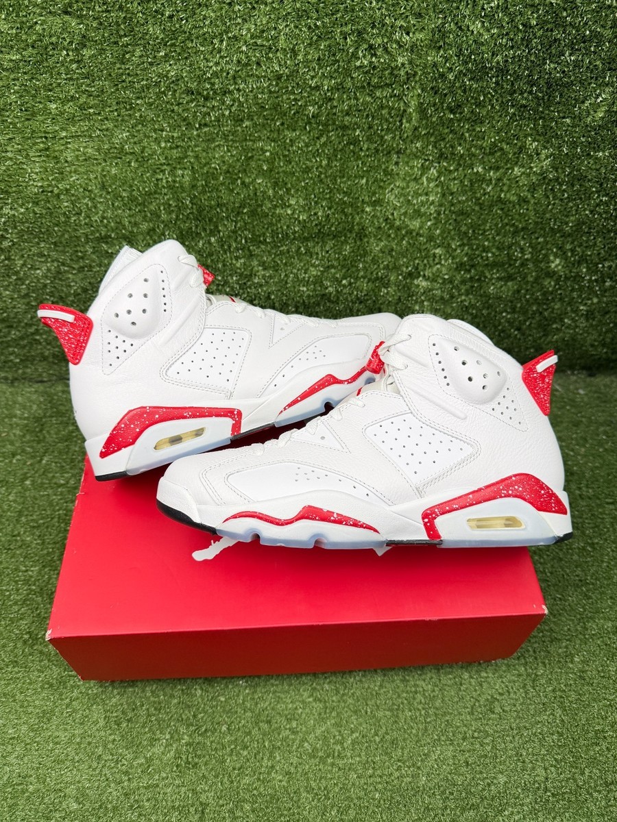 Size 9.5 - Jordan 6 White and University Red Oreo 2022