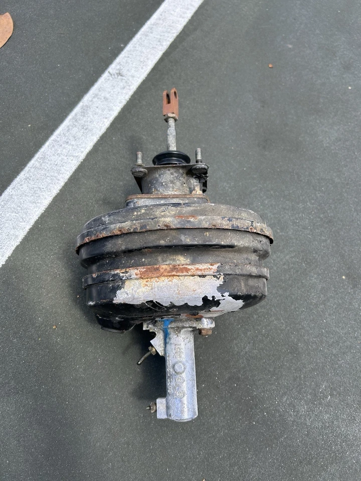 BMW E30 325ix Brake Booster With Master Cylinder 3433116148 34311161859 - Image 2 of 4