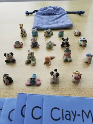 Clay-Mates Ceramic animals x 19 plus pouch and packets - Image 1 of 2
