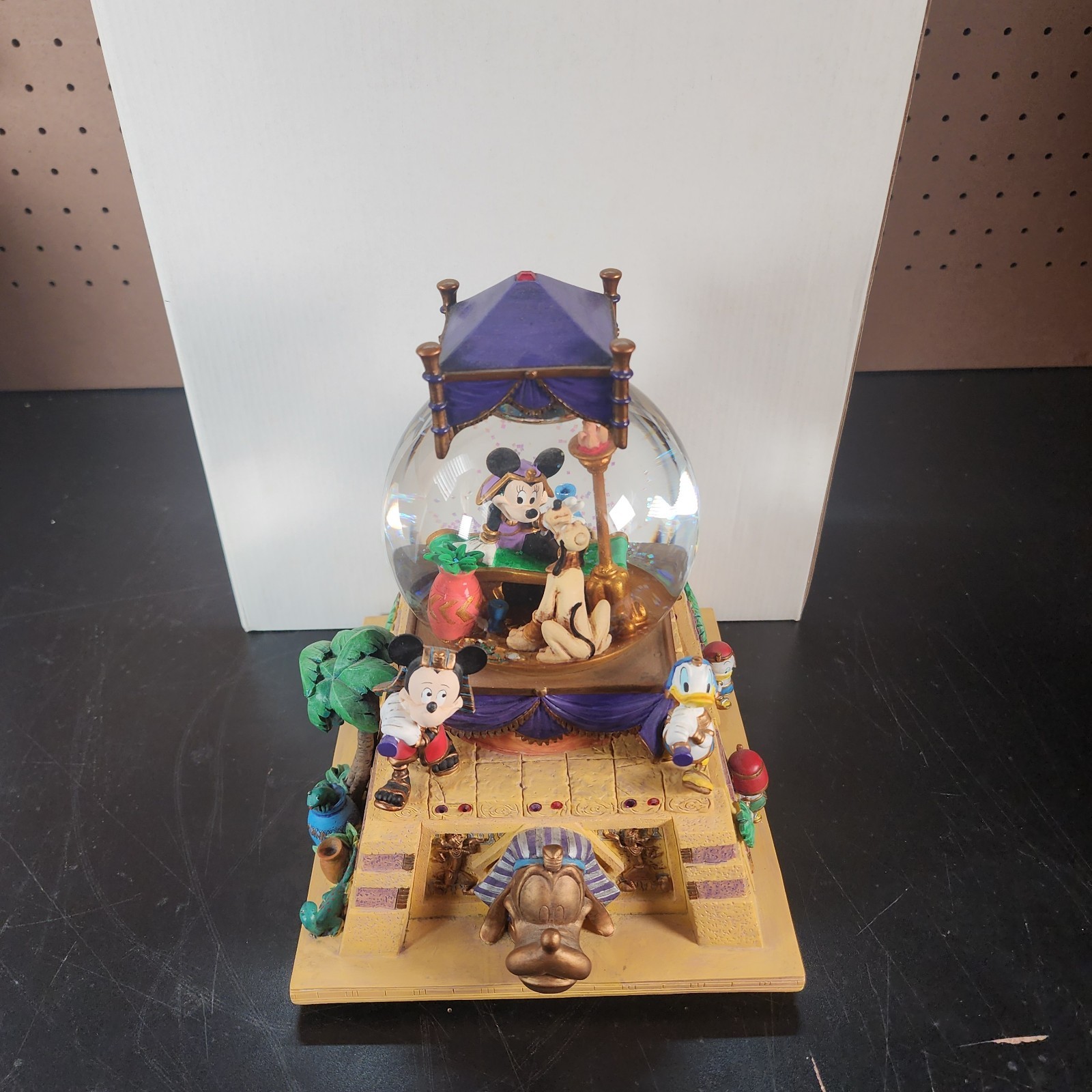 Picture 1 of 14