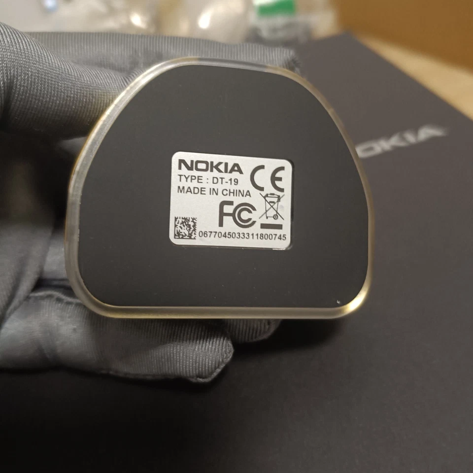 Base de carga dorada NOKIA DT-19 para estación de cargador de escritorio Nokia 8800 Gold Arte Foto 4 de 4