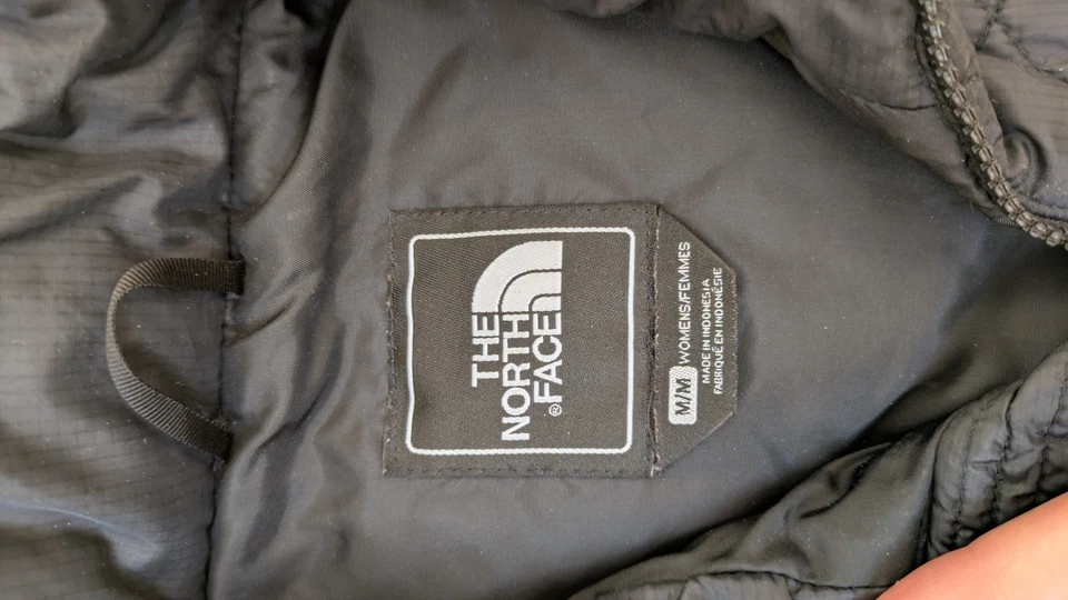 The North Face Black Full Zip Primaloft Women's Vest  Pockets - Women’s Size M - Image 2 of 4