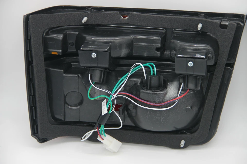 适用于铃木 Forsa / 雪佛兰 Sprint 尾灯套装 LH/RH — 第 4/4 张图片