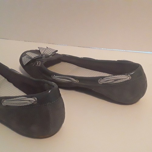 Mocasines para mujer talla 7M Sperry Top-Sider de cuero genuino con pajarita en muy buen estado - Imagen 11 de 12