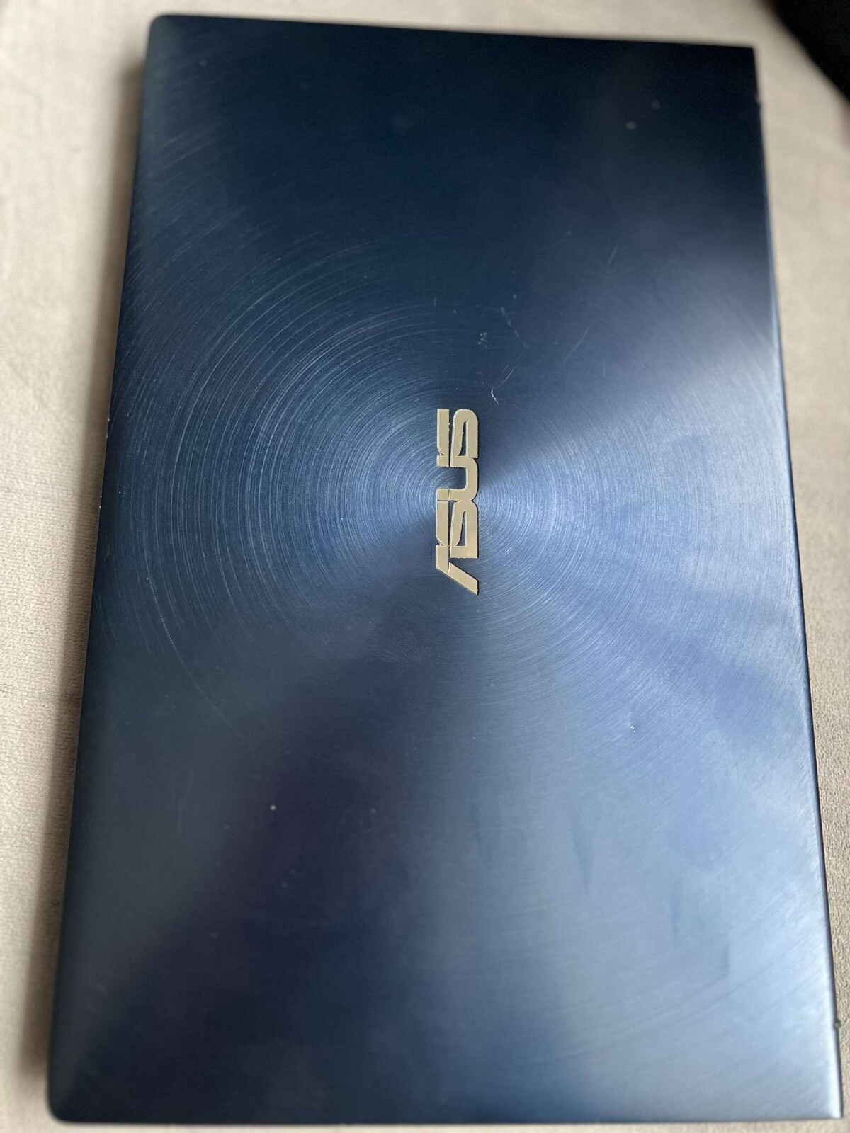 Ordinateur portable Asus Zenbook Séries ultra-léger pour le télétravail et les voyages