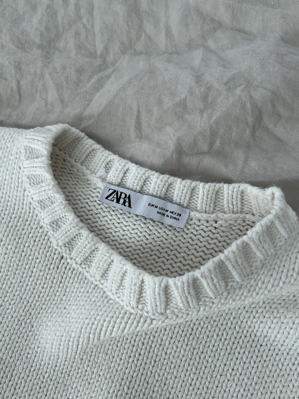 Zara White Sweater Vest Size Medium - image 6