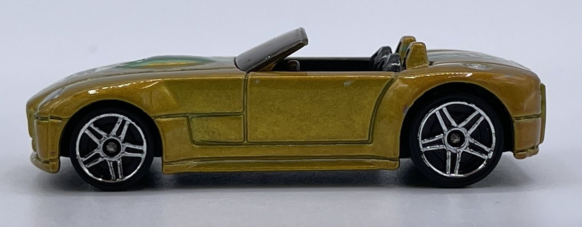 ホットウィール  SHELBY COBRA  12台セット Amazon.com: Hot Wheels Pearl & Chrome Shelby Cobra 427 S/C