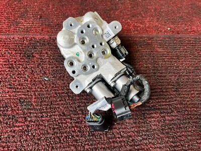 BMW F10 F02 F13 DYNAMIC ACTIVE DRIVE HYDRAULIC VALVE BLOCK SUSPENSION OEM 104K