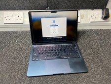 Apple MacBook Air 13" M3, 8 CPU / 10 GPU, (2024), 512GB SSD, 8GB RAM - A3113