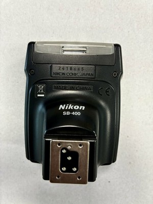 Nikon SB-400 Speedlight Blitzgerät Hot Shoe für Nikon + SS-400 Tasche