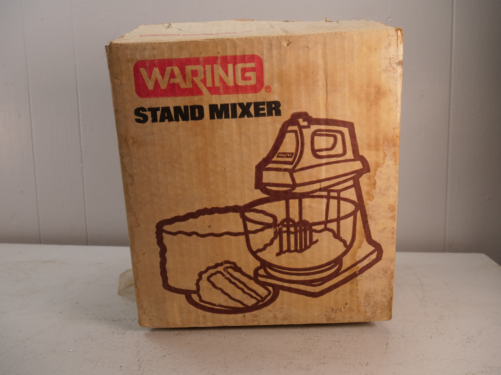 Vintage Waring Stand Mixer HS98 6 Speed Almond NEW