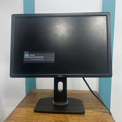 Dell P2213 Widescreen LCD Monitors With Stand Power Cord 20 x13  Tested Works