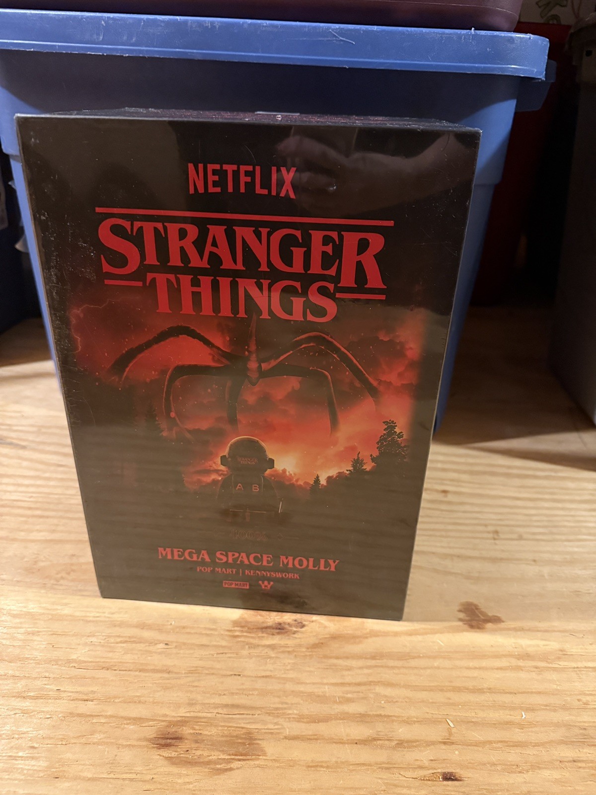 POP MART MEGA SPACE MOLLY 400% Stranger Things – Authentic Sealed