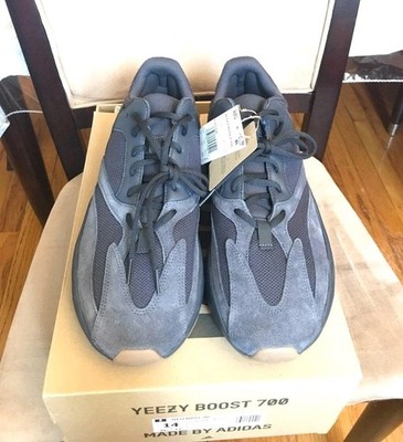 🤩 Adidas Yeezy Boost 700 Utility Black US Size 14 Brand New