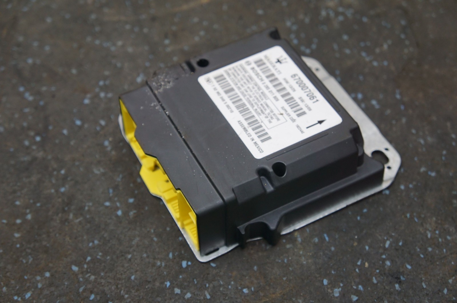 Maserati Ghibli 2014-2016 Airbag control module P/N 670007061