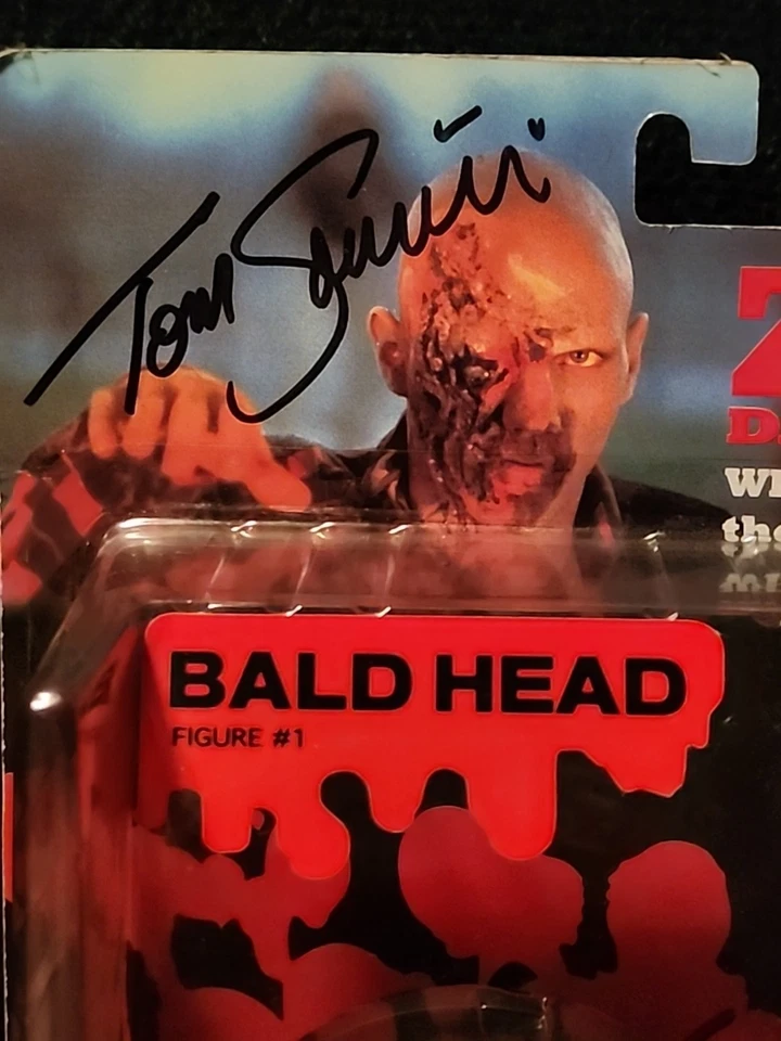 Colección de cine de culto Dawn Of The Dead Zombie "Bald Zombie" firmada  Foto 2 de 4