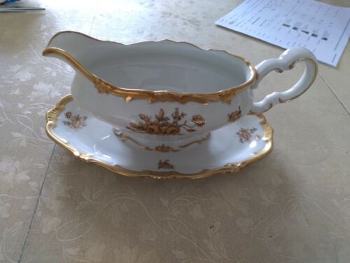 Weimar Katharina Gravy Boat or Sauce Bowl One Piece Underplate, 9 1/2&#034;