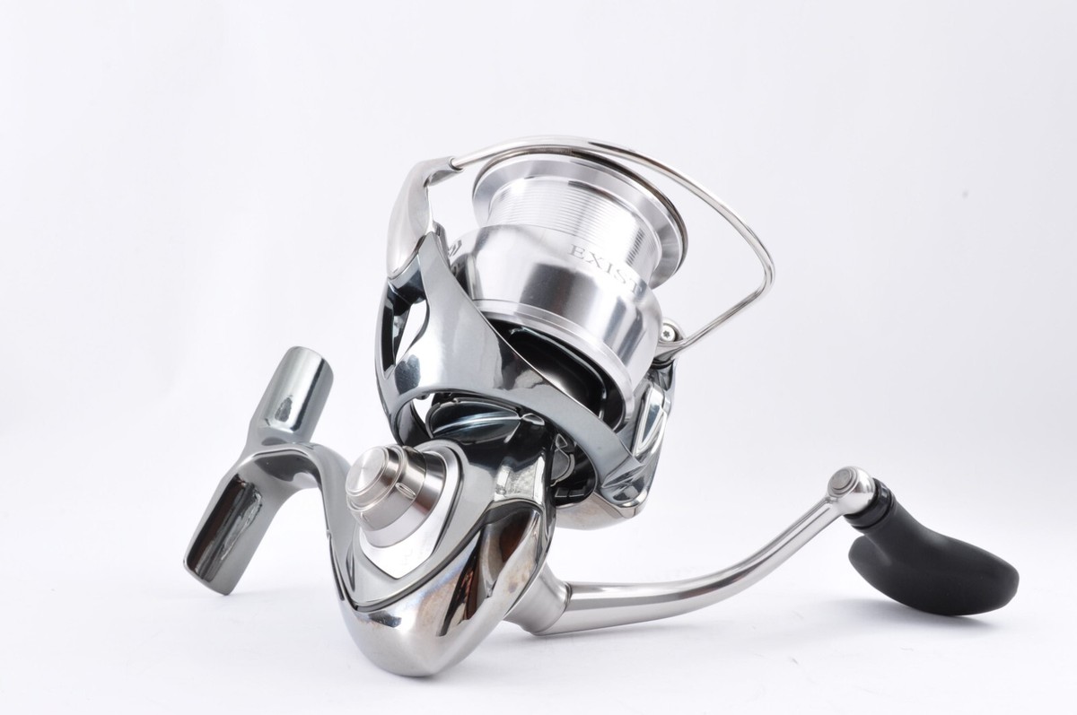 Daiwa 22 Exist PC LT3000-XH Spinning Reel Shipping From Japan 