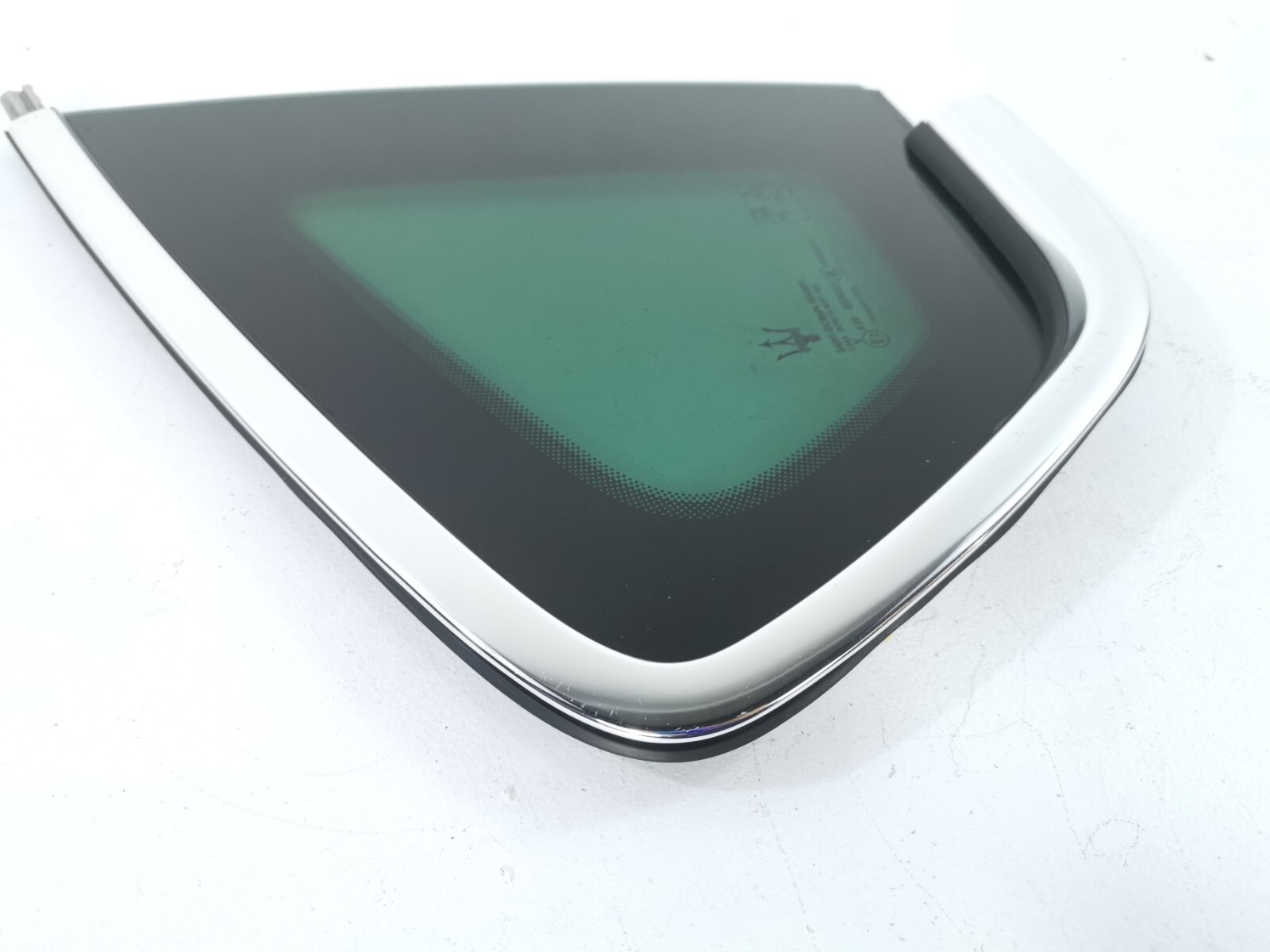 17-20 MASERATI Levante REAR RIGHT PASSEN SIDE QUARTER WINDOW GLASS 06701010600