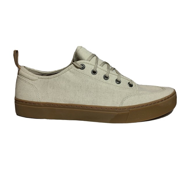 toms lace up sneakers