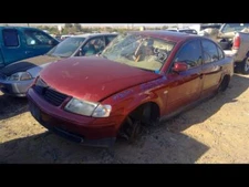 Used Front Center Interior Rear View Mirror fits: 2000 Volkswagen Passat w/o aut