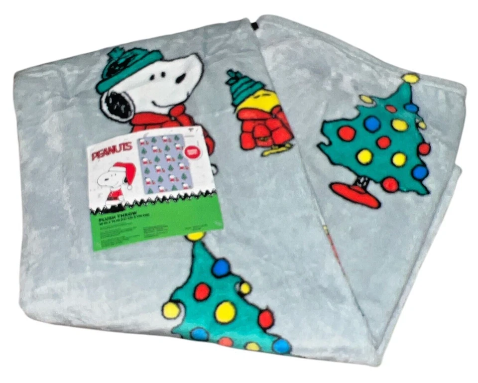 NWT Peanuts Snoopy Puffer jacket Throw Blanket Christmas Grey Red - Image 2 of 4