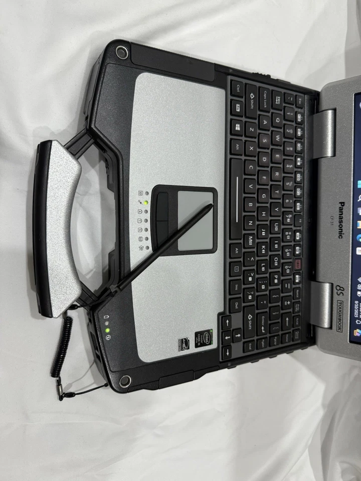 Touch - Panasonic Toughbook CF-31 MK1 i5-520M/ 16GB RAM/512GB SSD/Win 11 Pro - Image 3 of 4