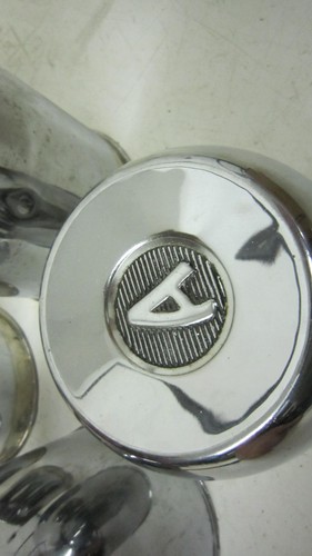 Vintage Appliance Wheel 8Lug Center Caps 2 Closed 2 Open (Used) - Picture 14 of 15